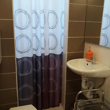 アパート Sirena ザダル