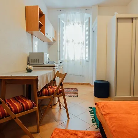 Sirena Apartman *