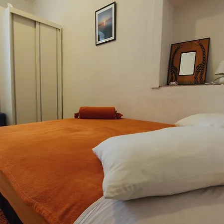 Sirena Apartment *